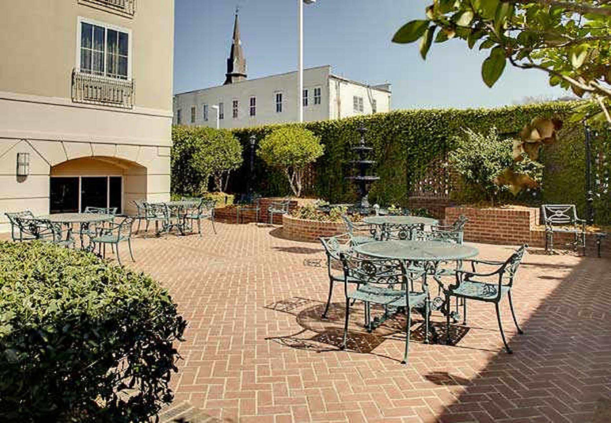 Courtyard By Marriott Charleston Historic District Hotel Ngoại thất bức ảnh